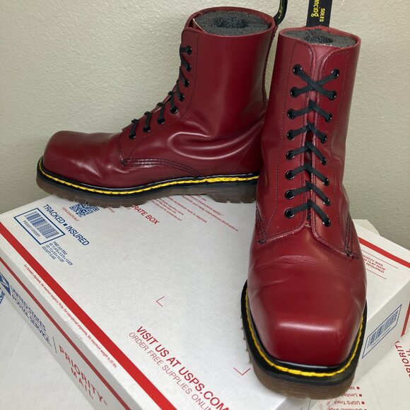 90's Vintage Square Toe Dr. Martens US 9 boots England 1460 cherry red oxblood - Picture 9 of 15